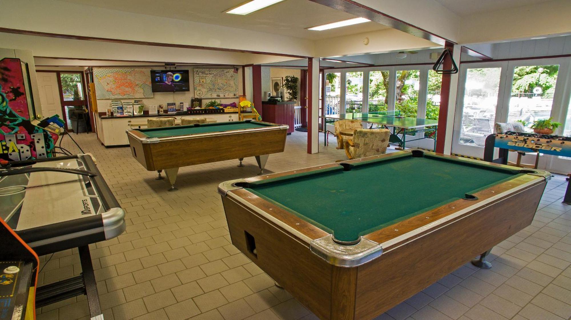 Serenity Heights, Amazing Views, Hot Tub Pool Access, 1089 Free Tickets Each Paid Day, Dollywood Gatlinburg Room photo